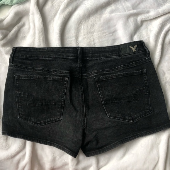 AE Black denim short shorts - Picture 2 of 4